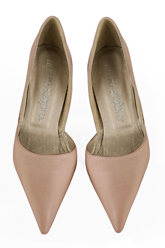 Powder pink women's open arch dress pumps. Pointed toe. Very high slim heel. Top view - Florence KOOIJMAN